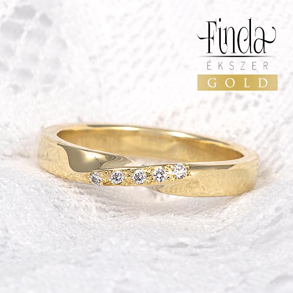 Twist möbius szalag csavart sárga arany gyűrű öt gyémánttal