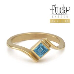 Quadrat sárga arany gyűrű kék topázzal